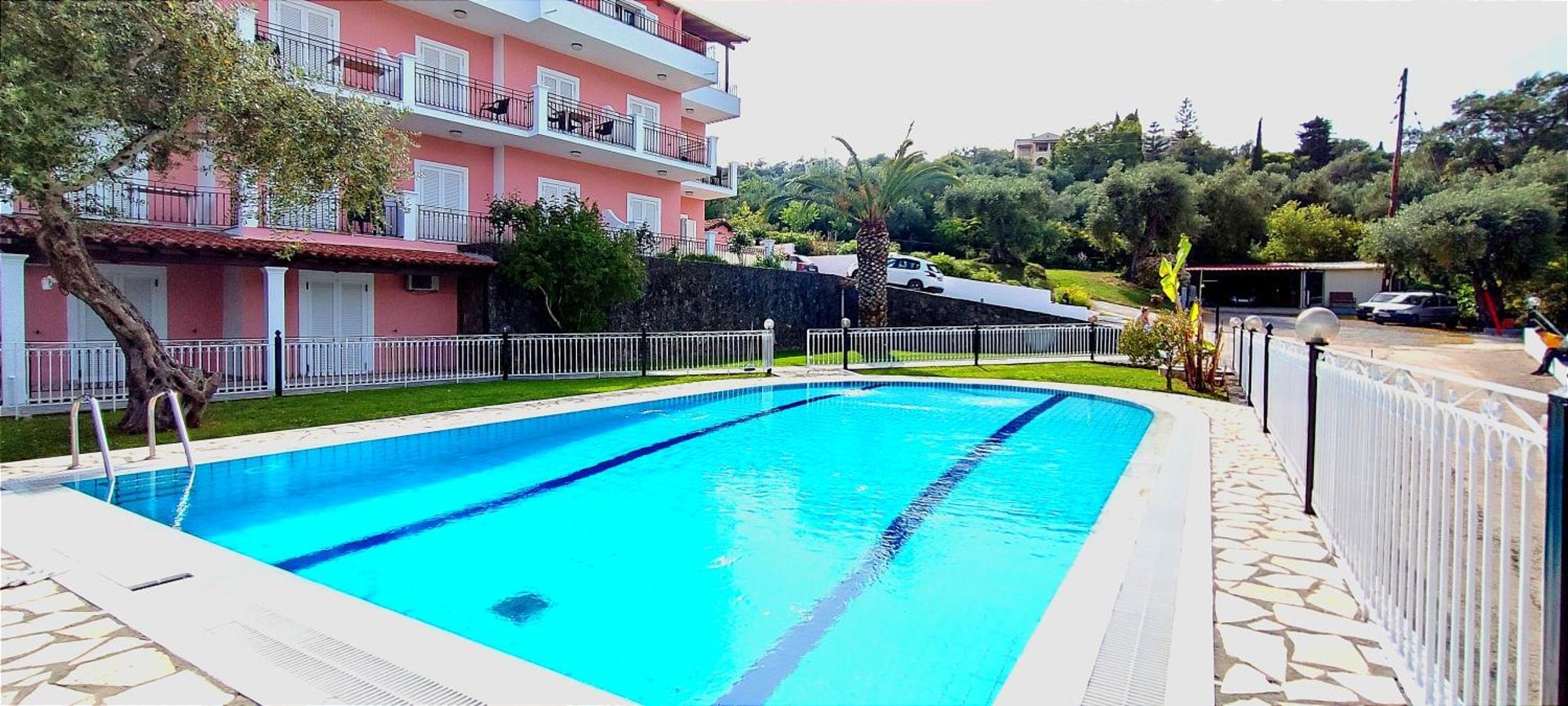Thomas Apartments Dassia  Esterno foto