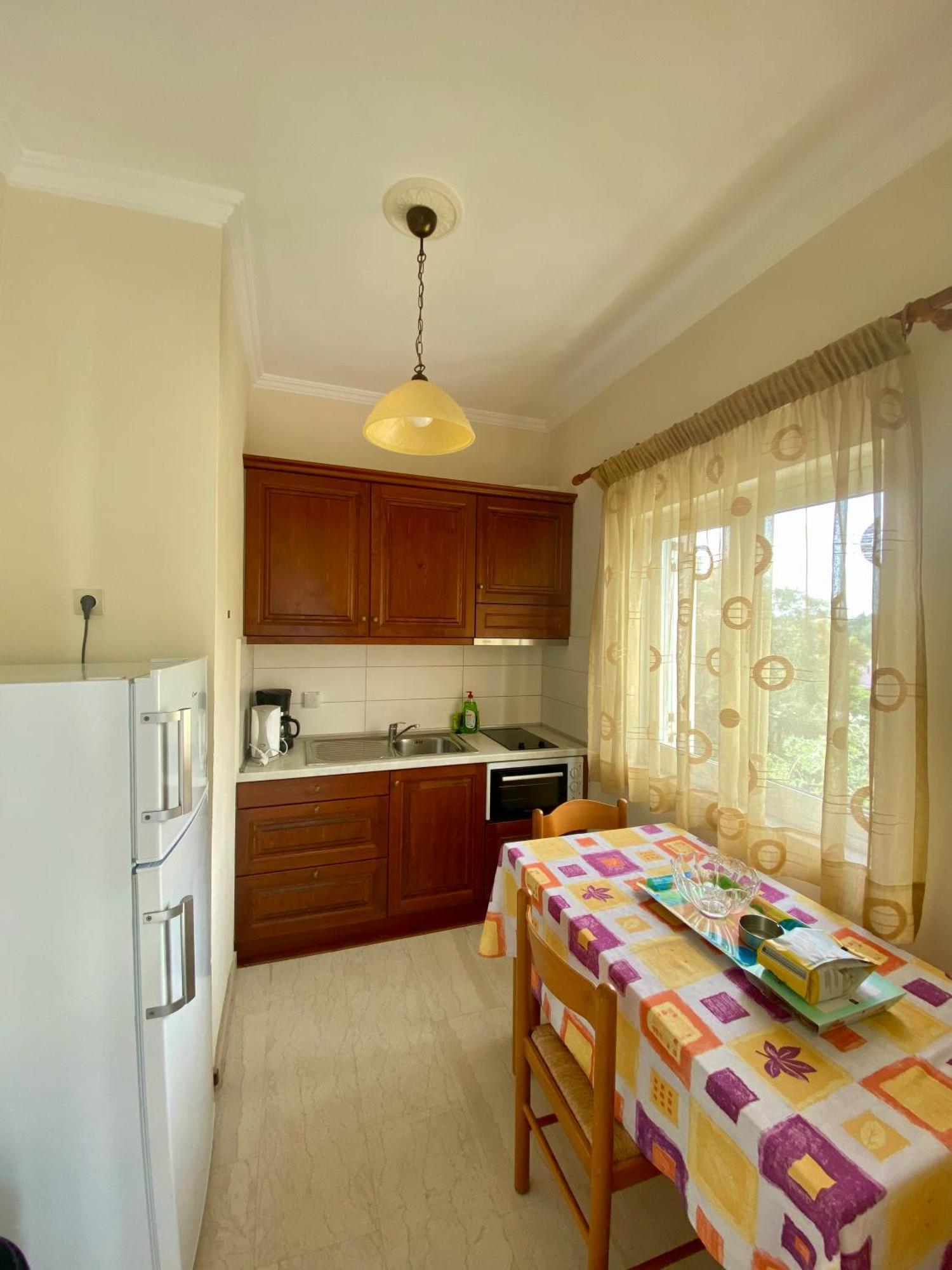 Thomas Apartments Dassia  Esterno foto